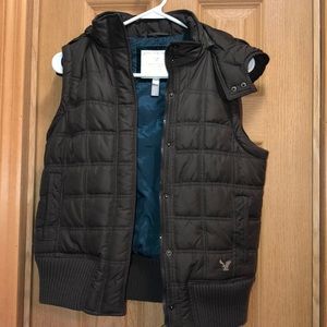 American Eagle quilted vest